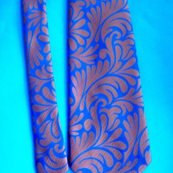 Vintage 1970s Monsieur Bernard Tie - Picture 2 of 3